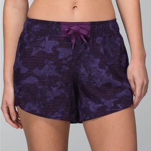 Lululemon Hotty Hot Low-rise Shorts Purple Size 6